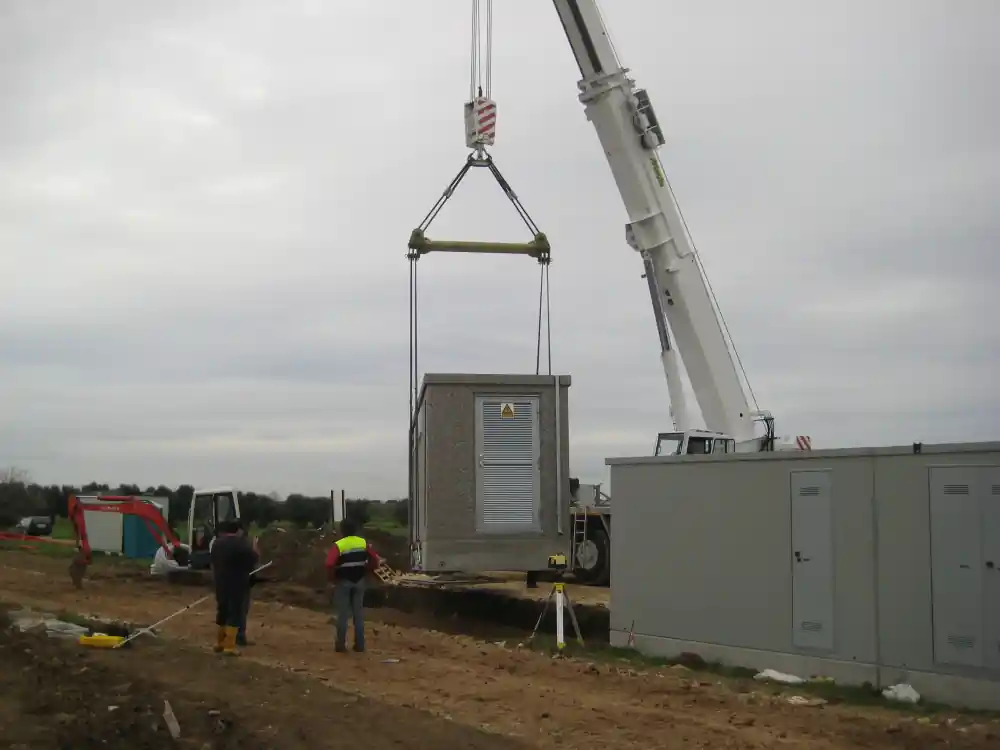 Cabina elettrica completata