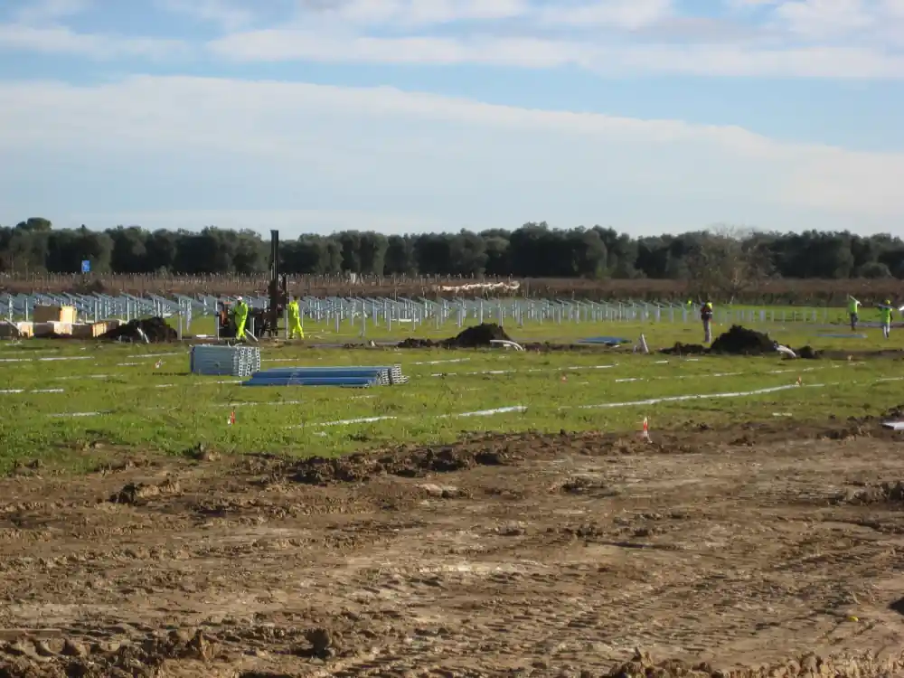 Assemblaggio supporti pannelli