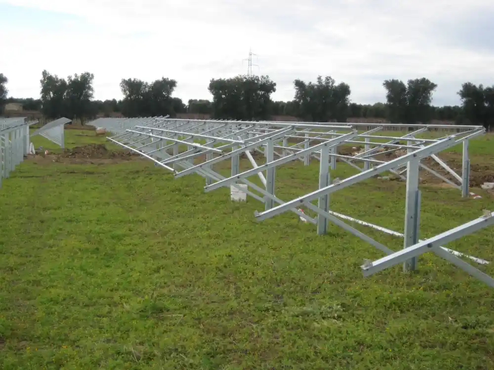 Strutture complete pronte per pannelli